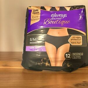 Always discreet Boutique S/M Low Rise 12pk